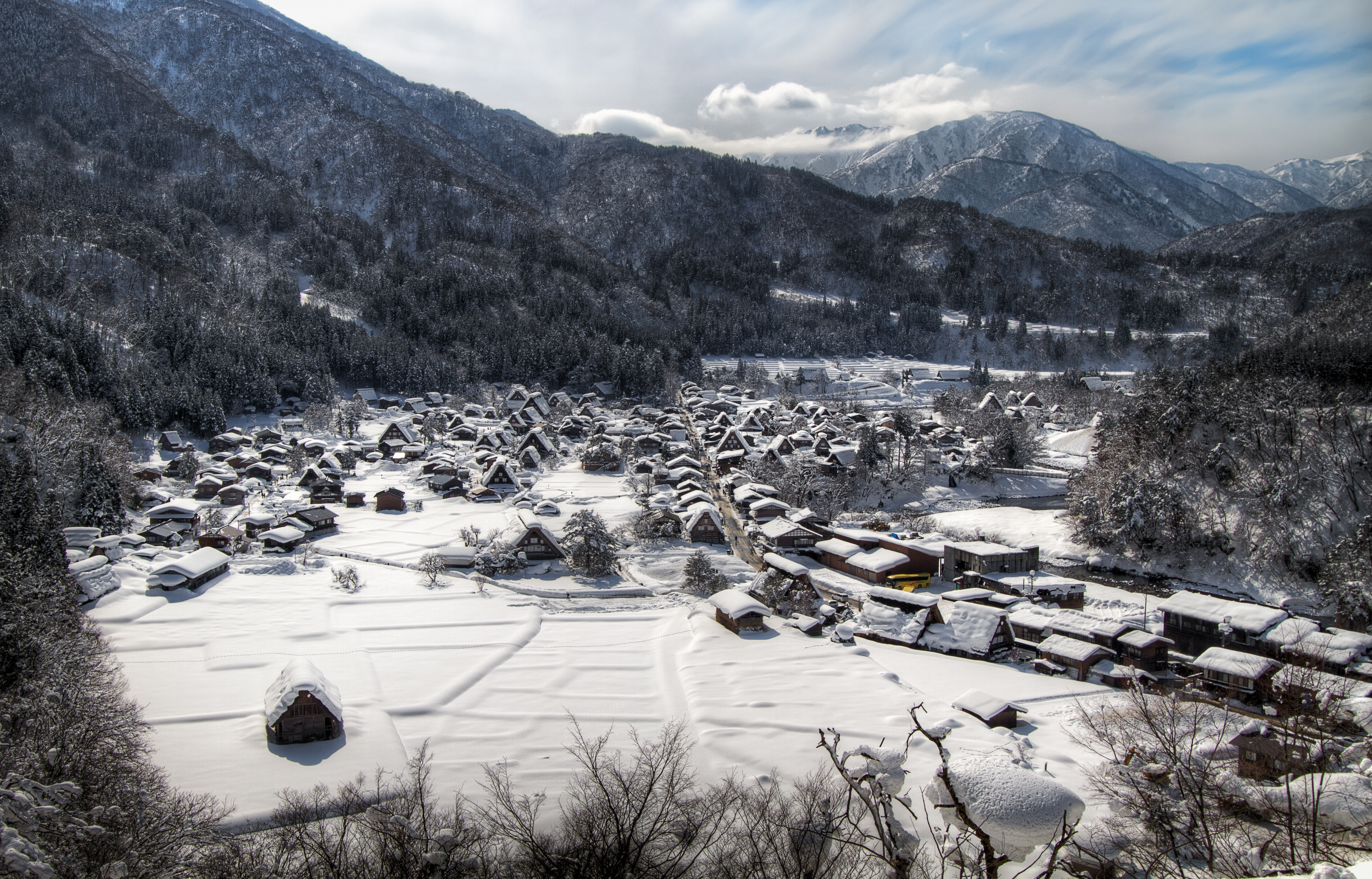 Man Made Shirakawa 4k Ultra HD Wallpaper