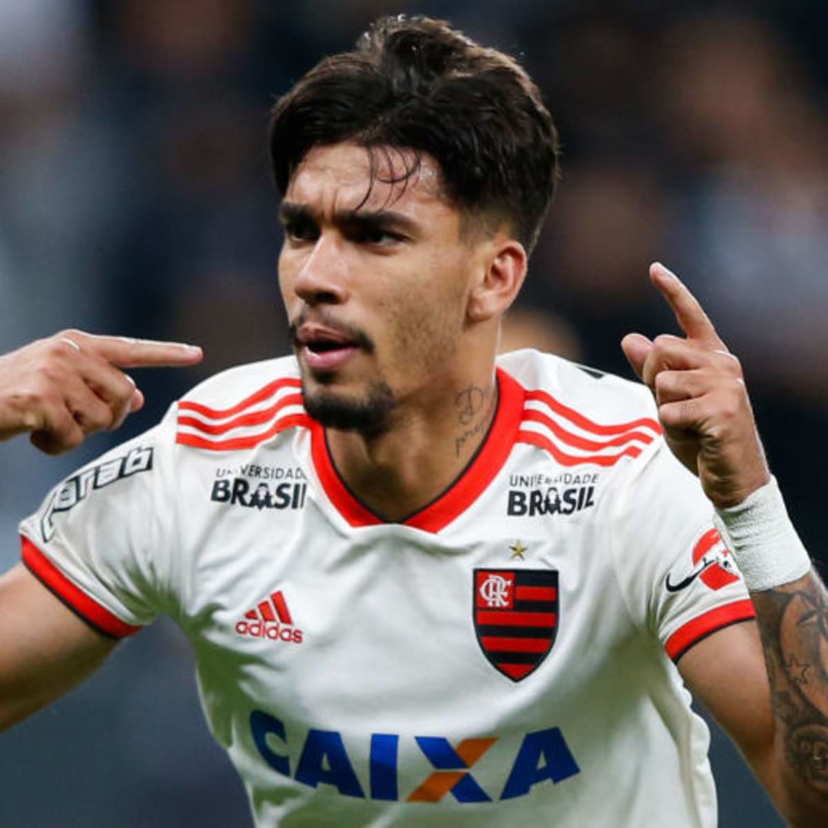 Lucas Paqueta Arrives in Italy Ahead of January Transfer to AC Milan