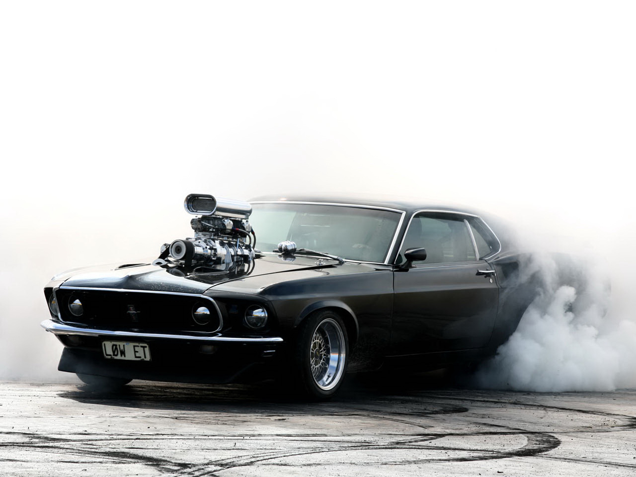 Mustang Wallpaper Ford Mustang Burnout