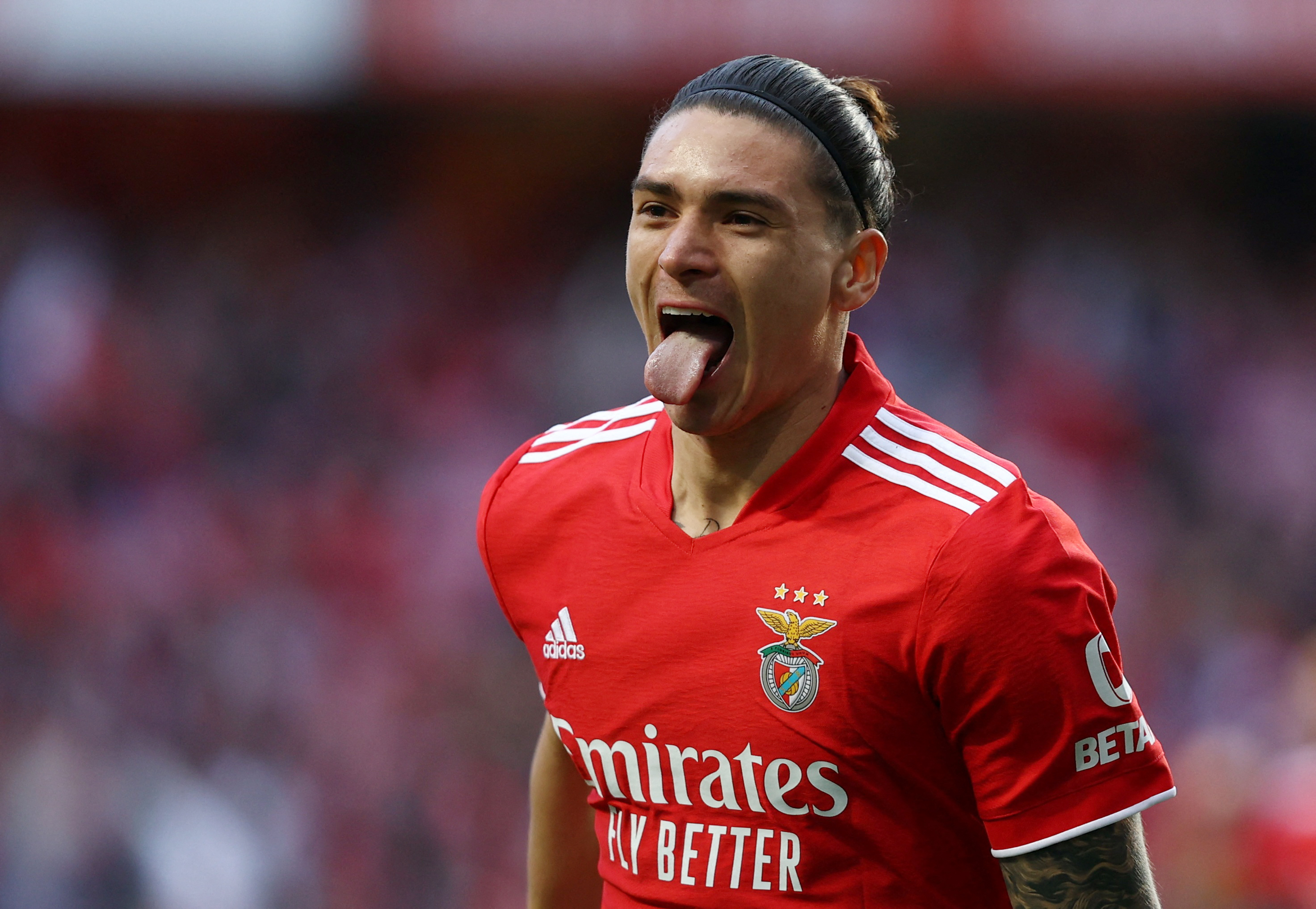 Man Utd and Arsenal transfer boost in £60million pursuit of Darwin Nunez as 'Benfica find replacement for star striker'