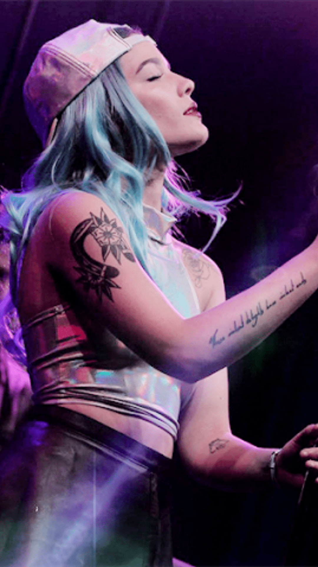 Halsey wallpaper [ 2020 ]