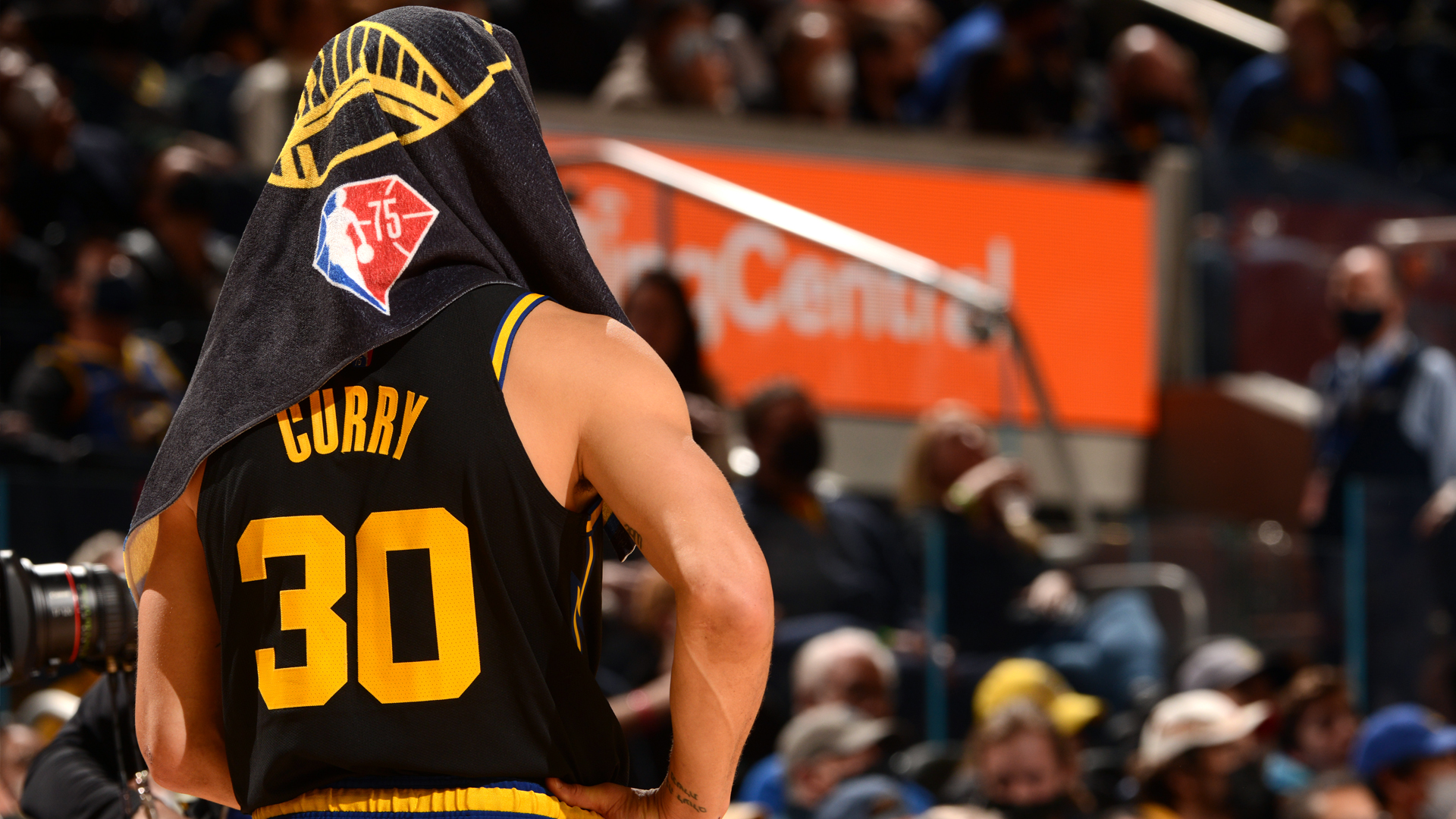 Watch: Steph Curry's stunning pregame routine vs. Mavericks
