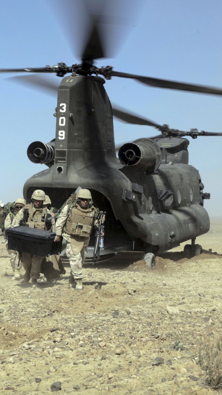 IPhone 6 Plus Boeing CH 47 Chinook. Military Helicopter, Boeing Ch 47 Chinook, Helicopter