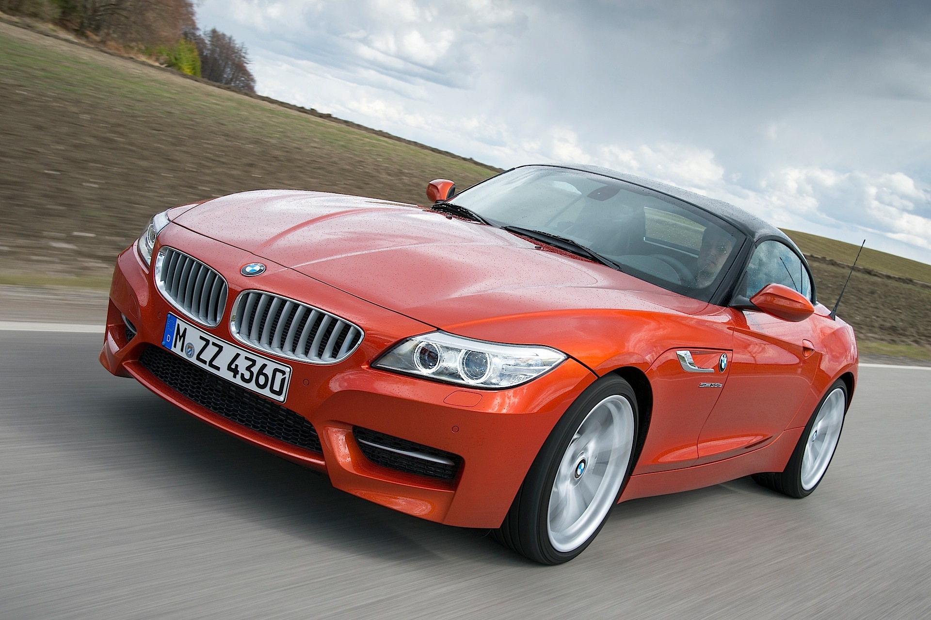 LCI BMW E89 Z4 Poses for new Photo Shoot