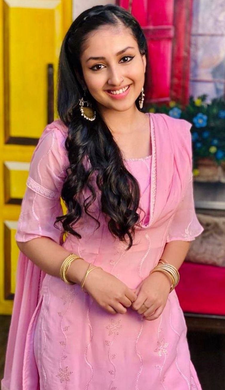 Anchal Sahu Height, Age, Boyfriend, Family, Biography & More StarsUnfolded
