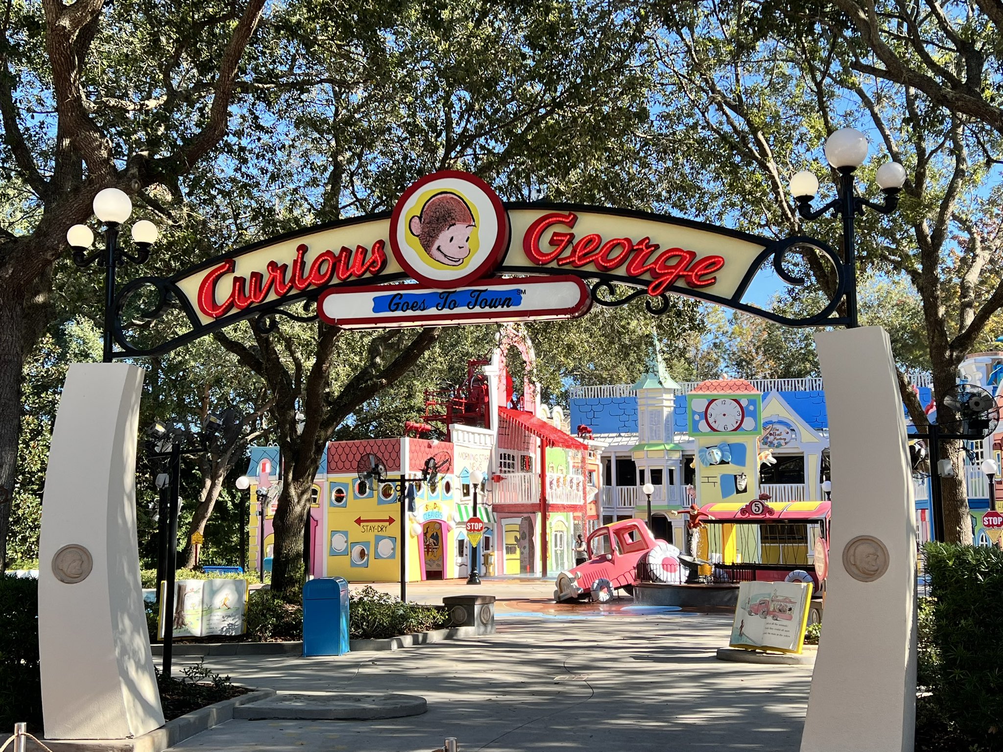 Inside Universal George Goes to Town recently reopened. I will be rejoicing it's return inside the Ball Factory