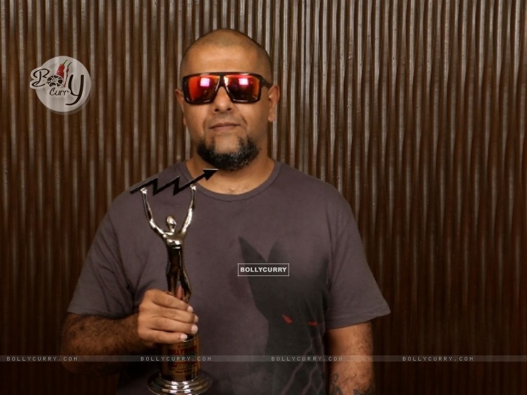 Wallpaper Dadlani at Zee ETC Bollywood Business Awards 2014 size:1024x768