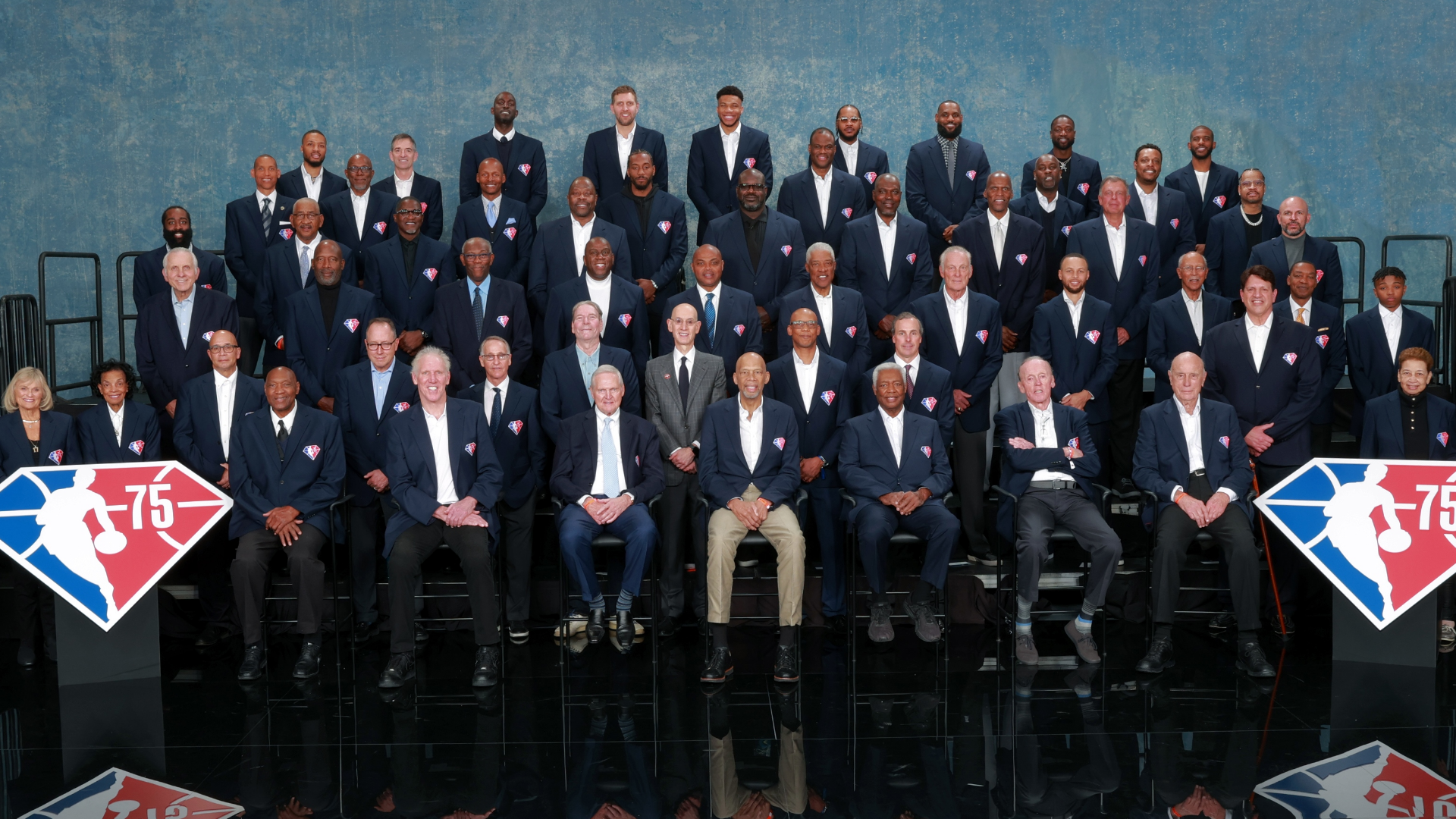 Sights and sounds from the NBA 75th Anniversary team presentation