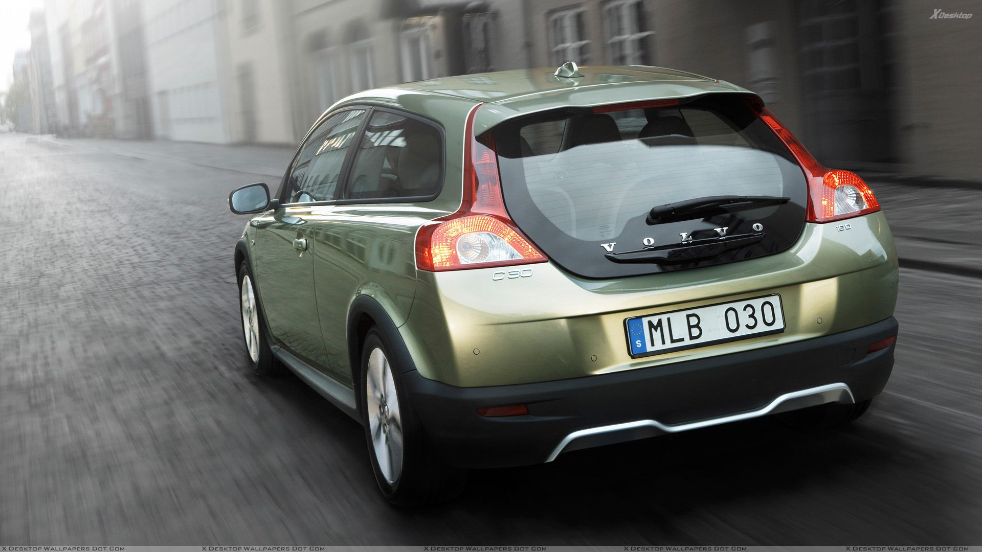 Volvo C30 Running Fast Back Pose Wallpaper