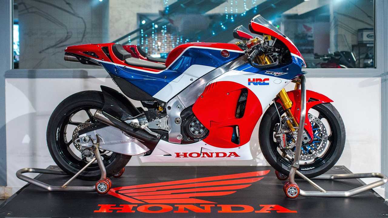 Ultra Rare Honda RC213V S Highlights 2022 Retromobile Auction