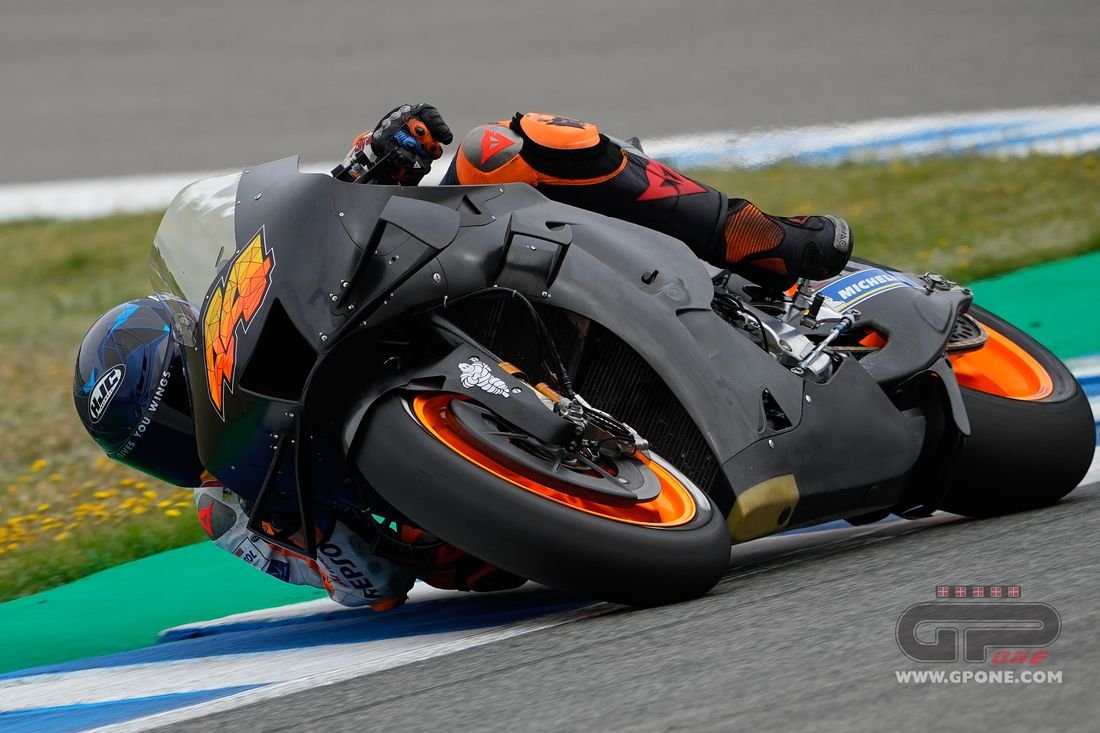 MotoGP, Honda hard at work for 2022: the new RC213V at the Jerez tests