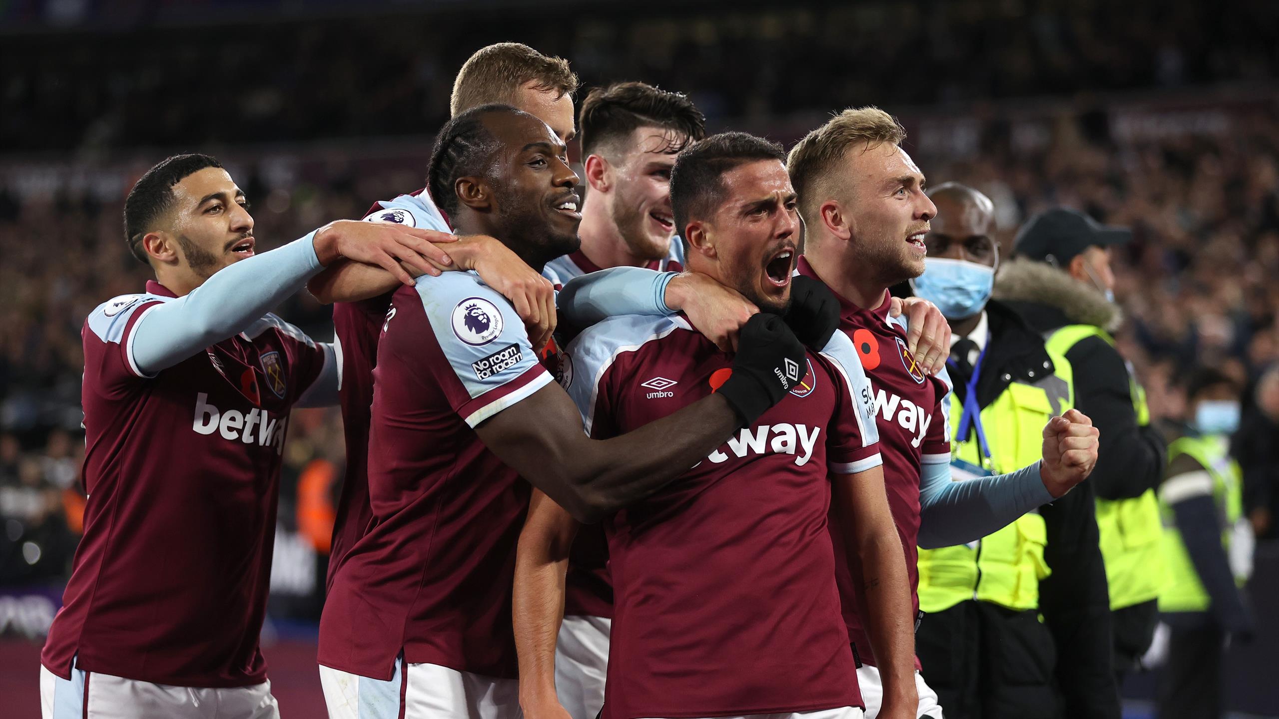 West Ham leapfrog Liverpool into third with stunning win as Jurgen Klopp's unbeaten run ends