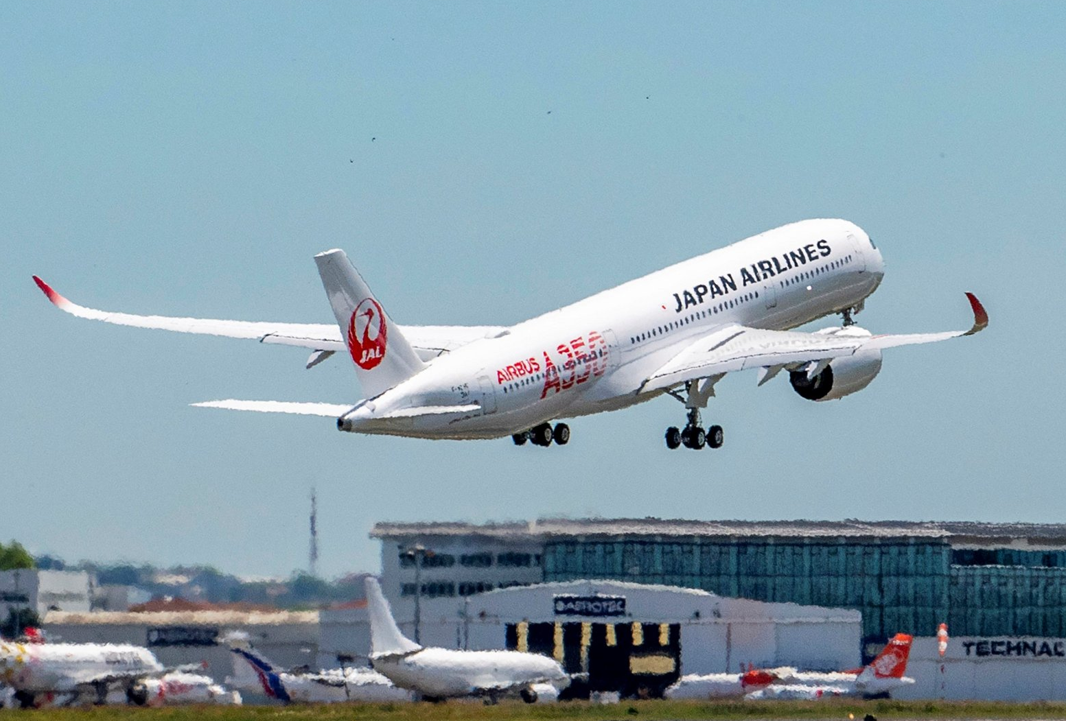 Japan Airlines Now Has Ten Airbus A350s In Service