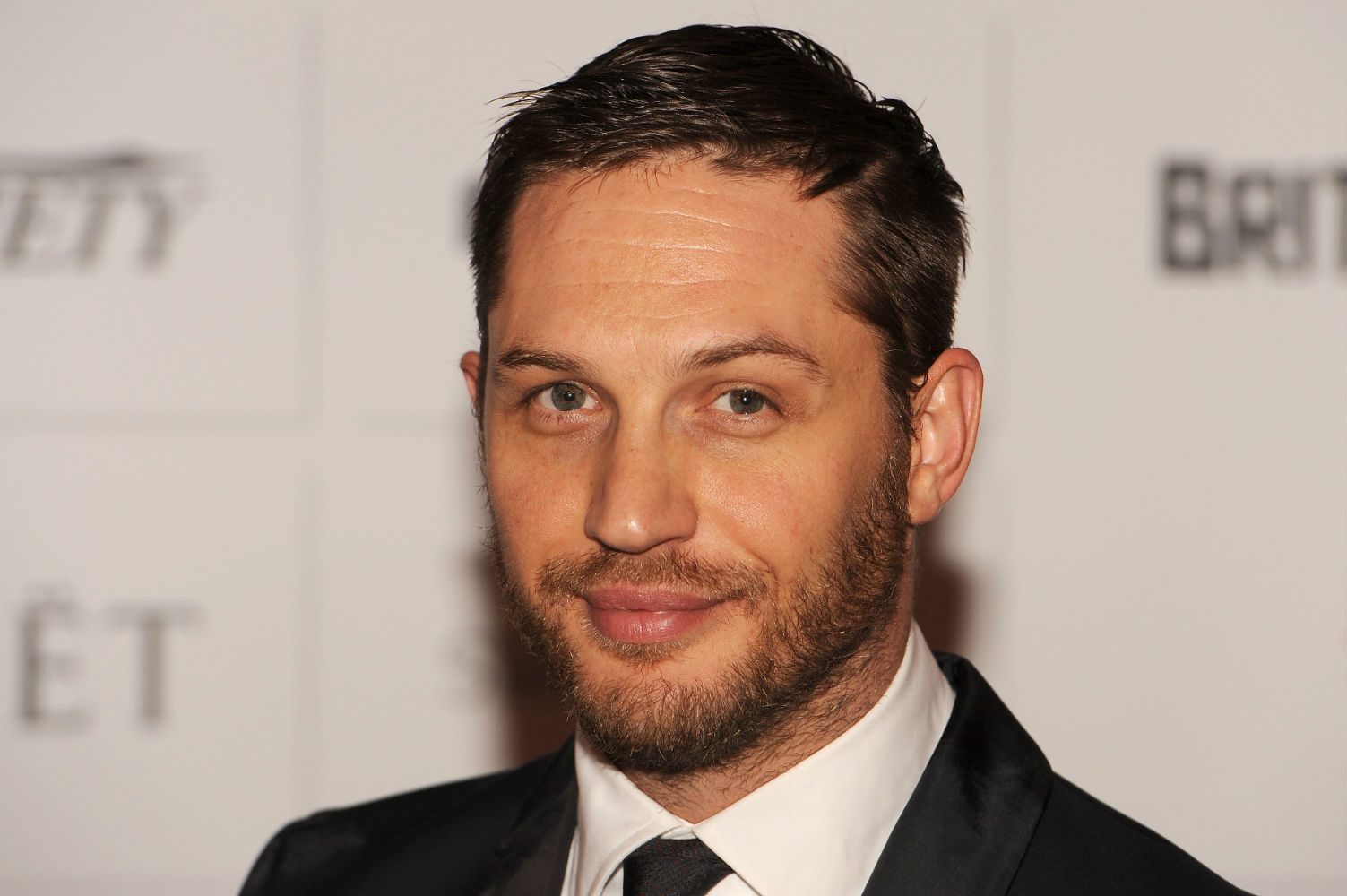Watch: Tom Hardy plays bisexual gangster Ronnie Kray