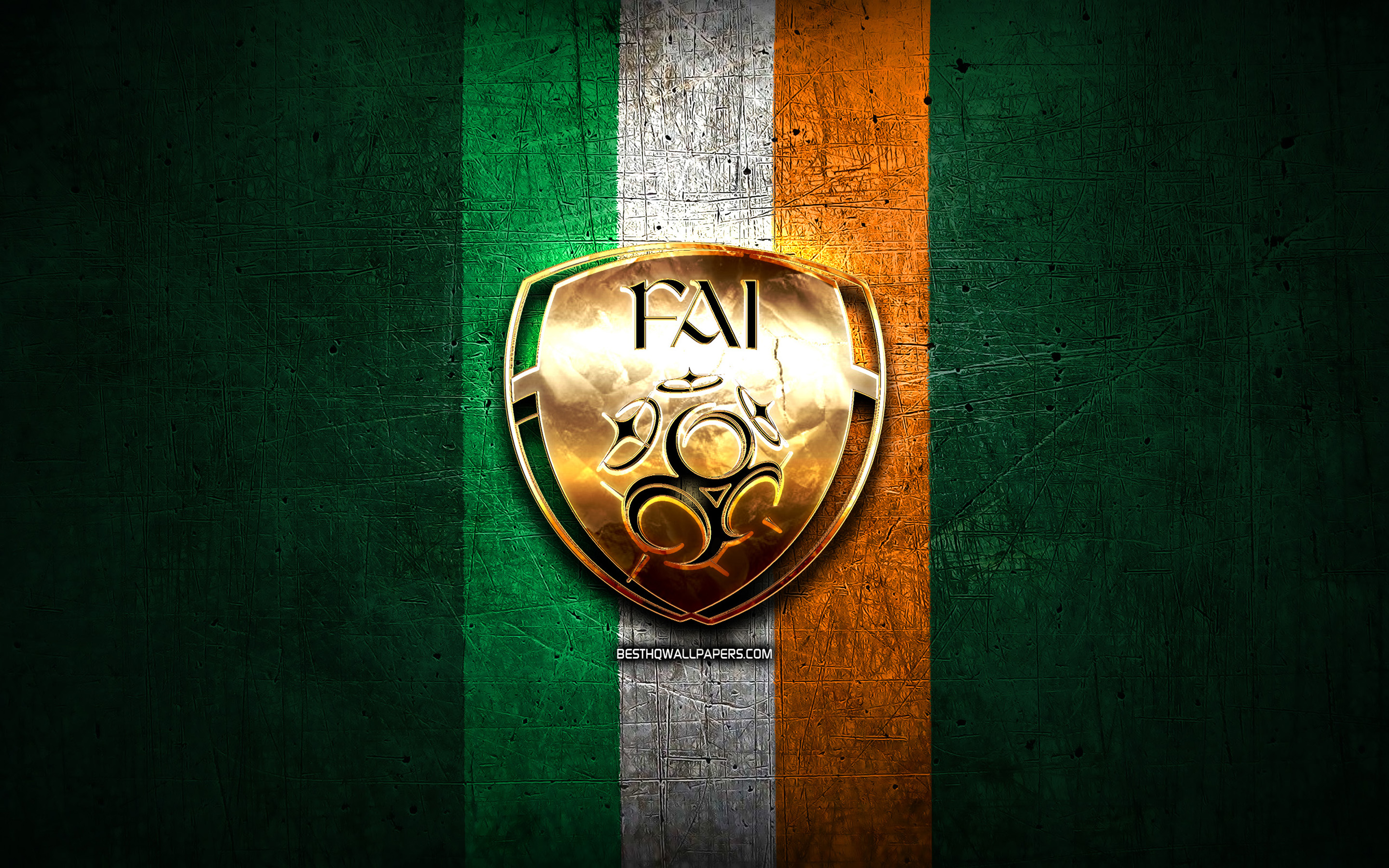 Download wallpaper Ireland National Football Team, golden logo, Europe, UEFA, green metal background, Irish football team, soccer, FAI logo, football, Ireland for desktop with resolution 2880x1800. High Quality HD picture wallpaper