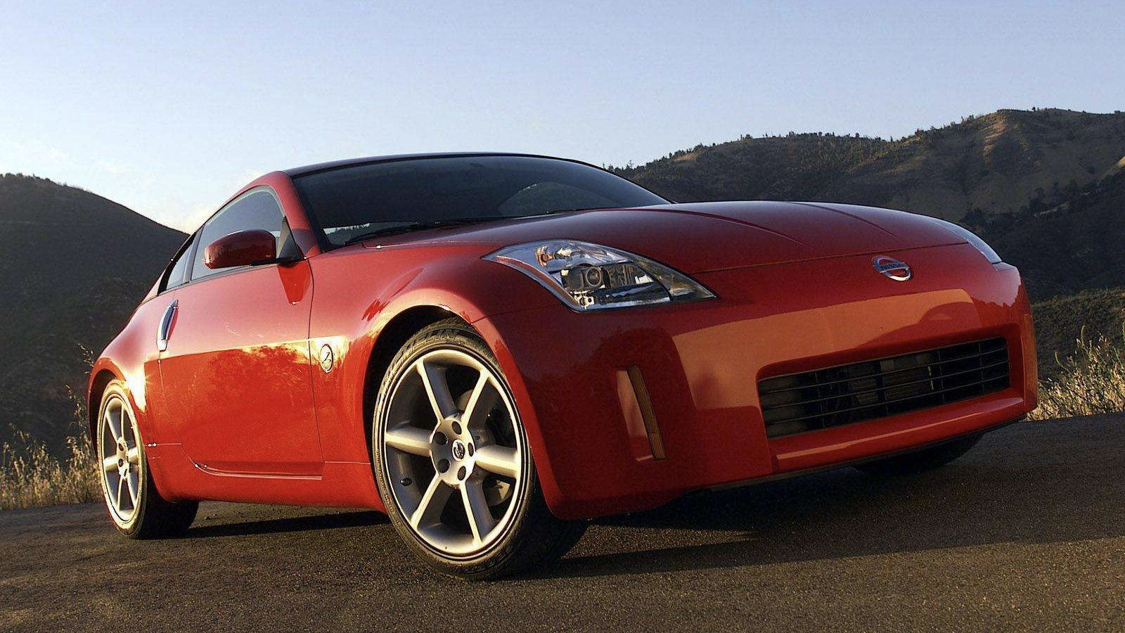 GALLERY: Generations of Nissan Z