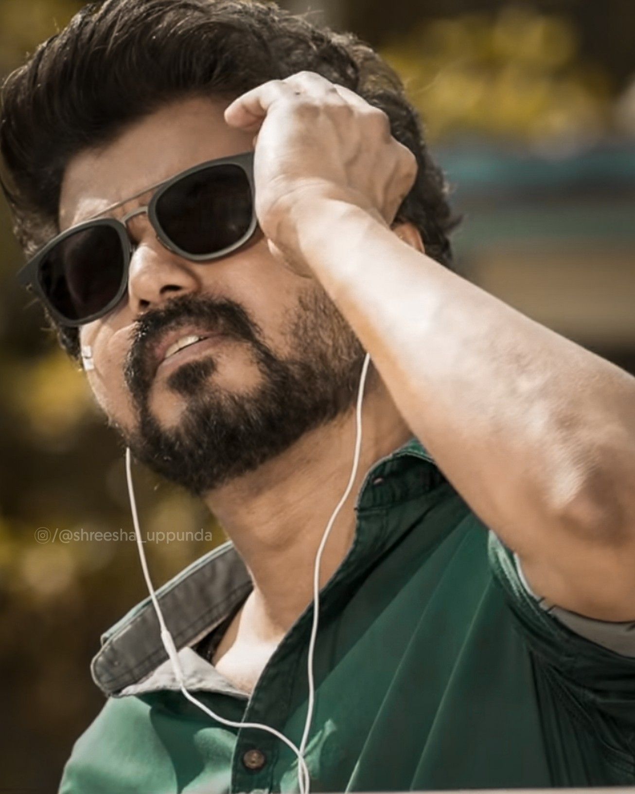 vijay thalapathy. Actors, HD image, Mens sunglasses
