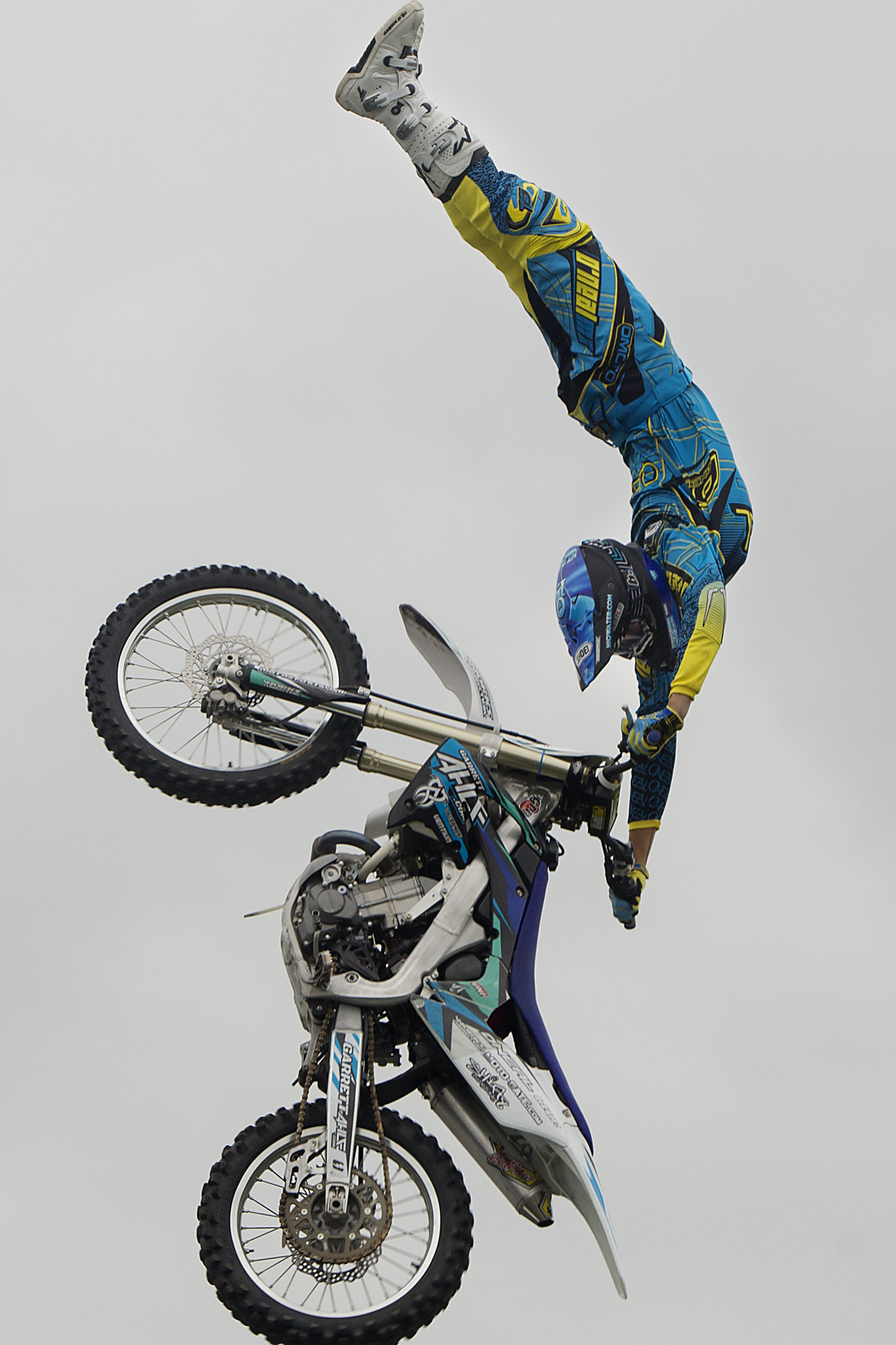 Carlisle Summer Bike Fest features daredevil motorcycling