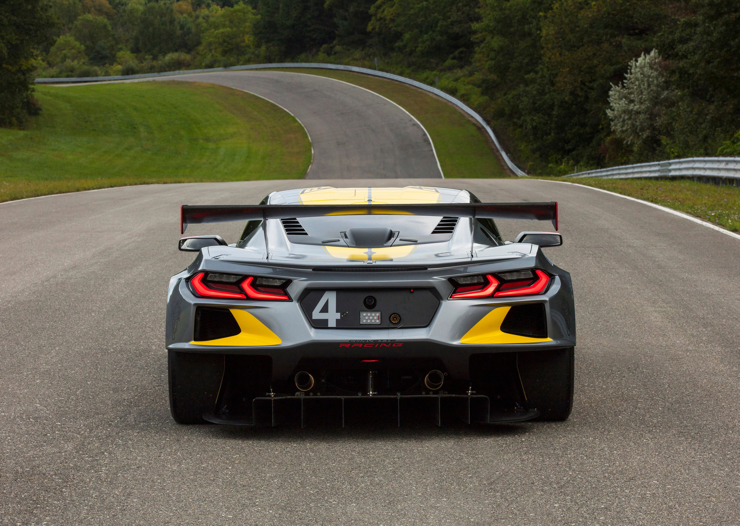 Chevrolet Corvette c8 r