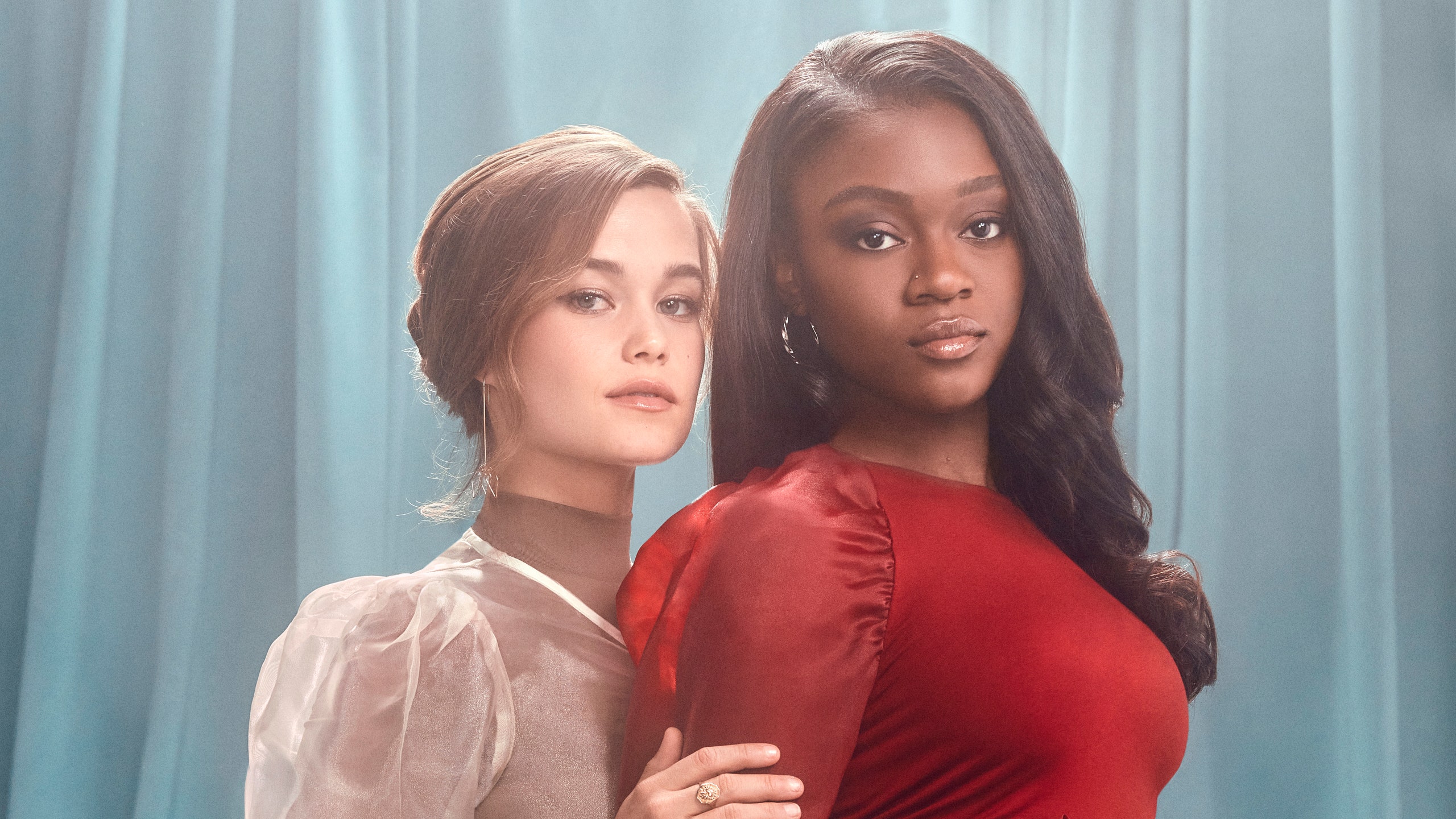 First Kill” Stars Sarah Catherine Hook & Imani Lewis Unpack Juliette & Cal's Love Story and Queer Representation Onscreen
