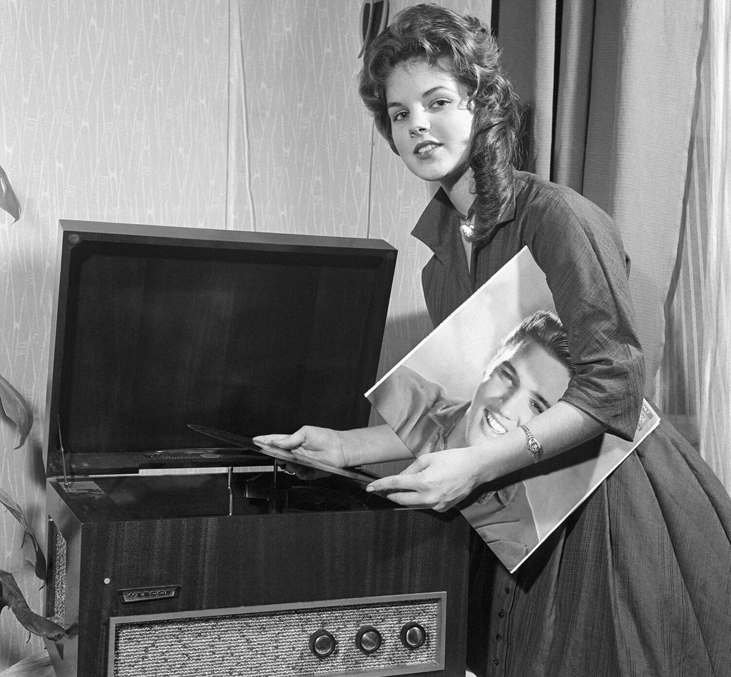 Priscilla Presley Life in Photo