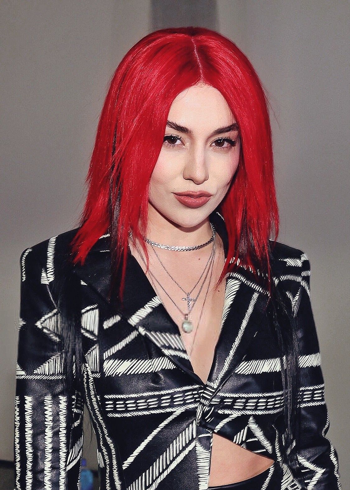 Ava Max Red Hair New Era. Beautiful celebrities, Iconic women, Celebrities