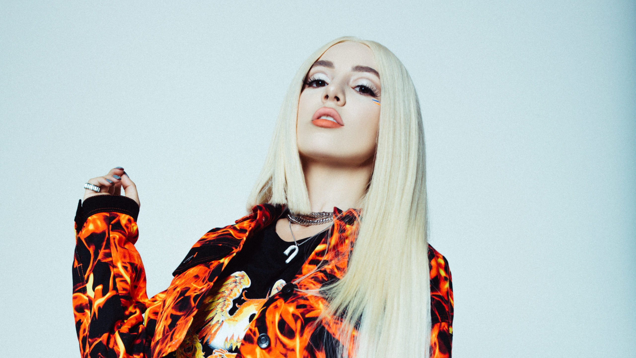 Ava Max Inks Joint Co Publishing Deal With Warner Chappell Music And Artist Publishing Group Business Worldwide