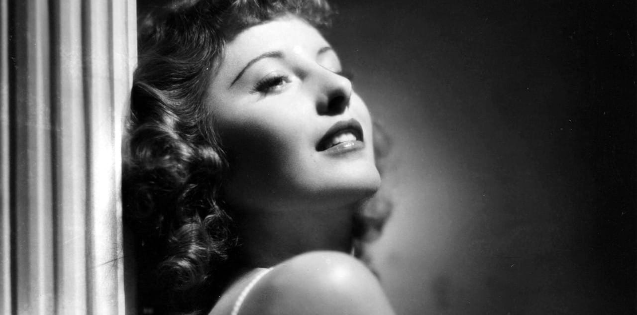 Barbara Stanwyck, Height & Life Story. Super Stars Bio