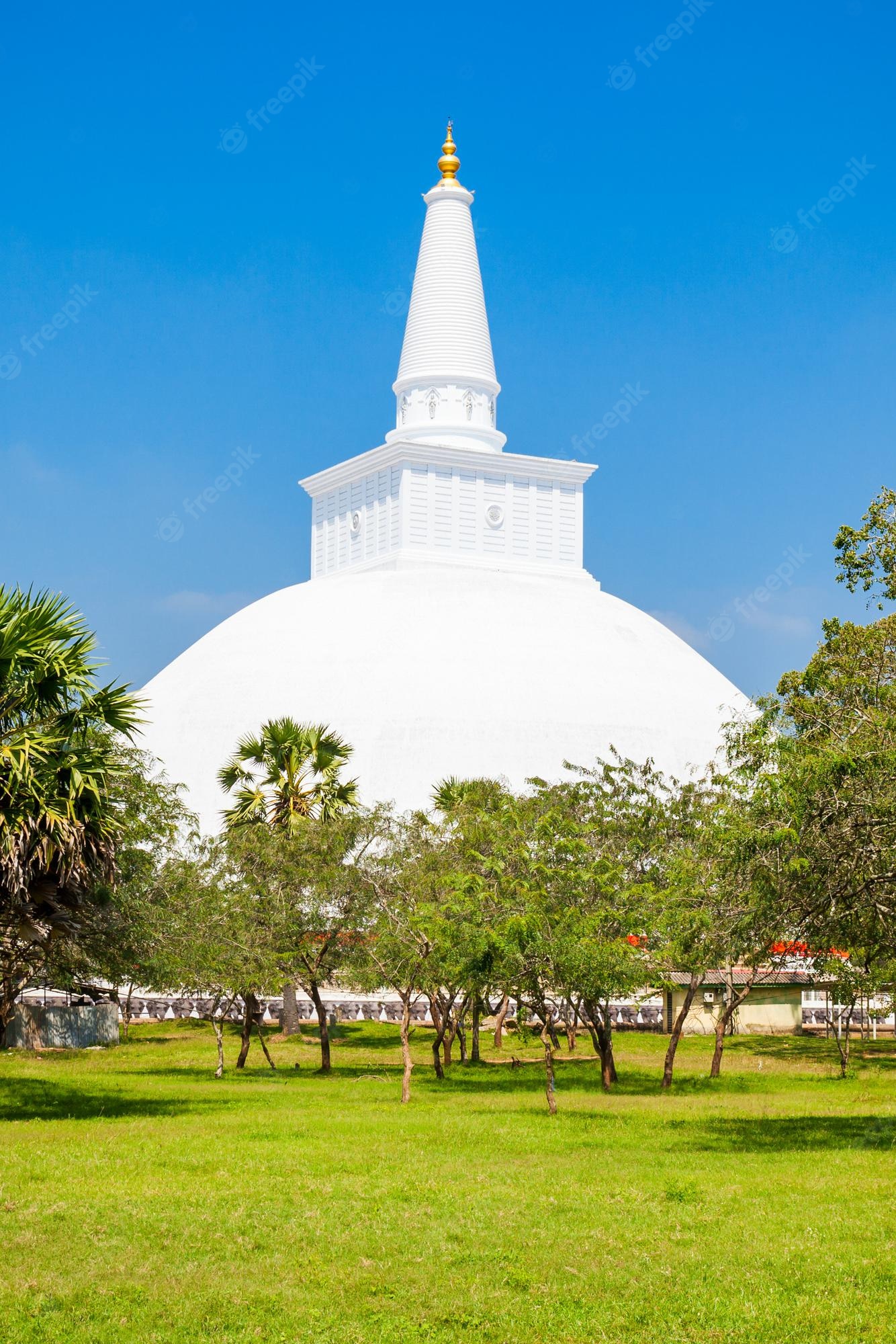 Premium Photo. The ruwanwelisaya is a stupa in anuradhapura, sri lanka. ruwanwelisaya considered a marvel for its architecture and sacred to many buddhists all over the world