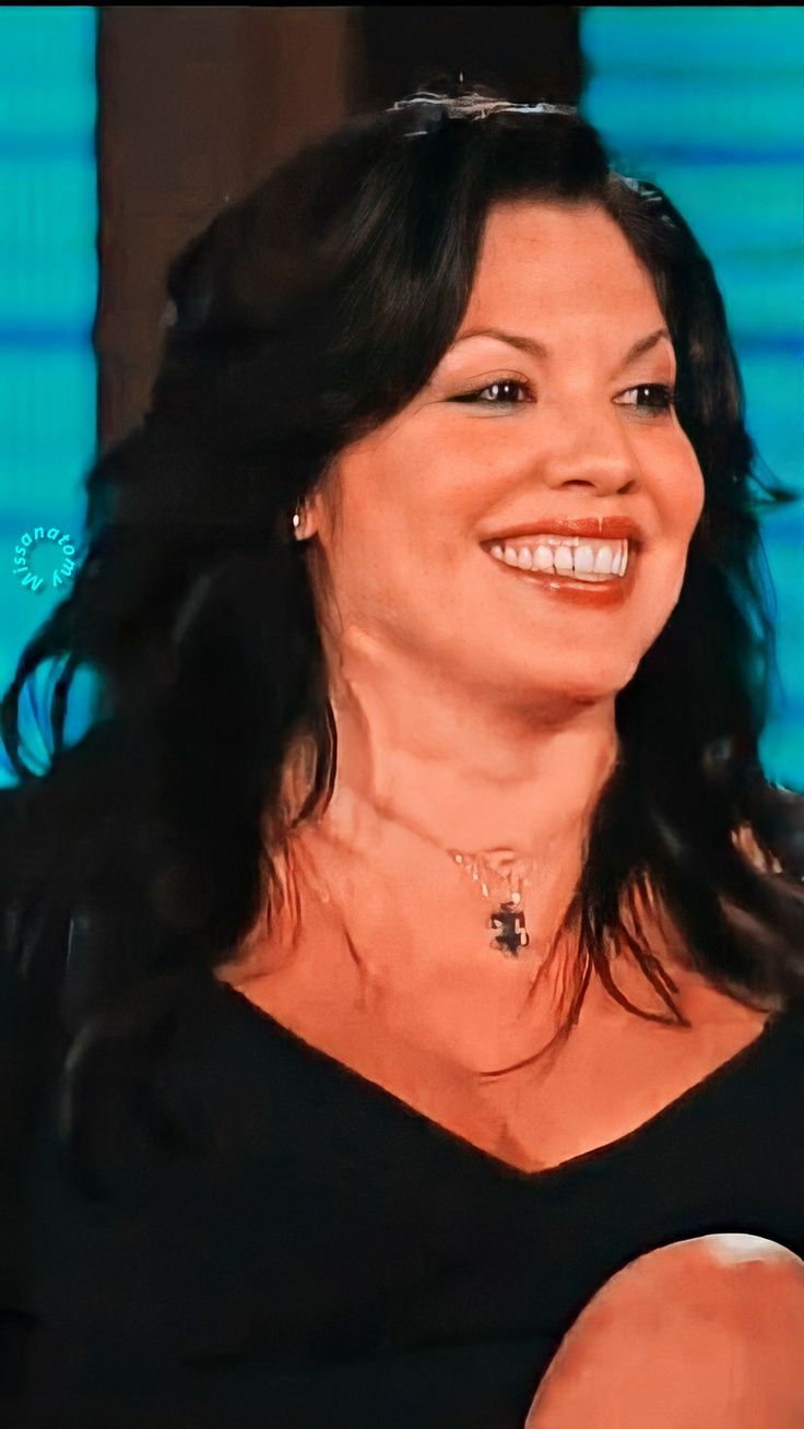 Wallpaper Sara Ramírez. Torres grey's anatomy, Calliope torres, Papeis de parede