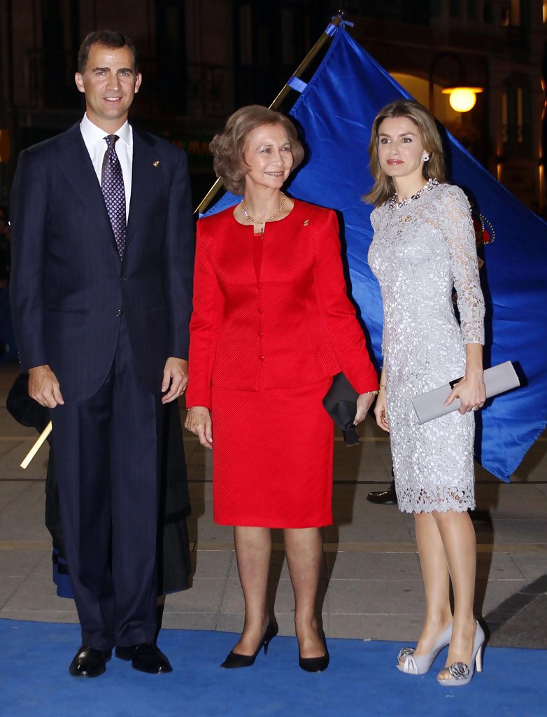 Queen Sofia, Princess Letizia Ortiz, King Juan Carlos I, King Felipe VI of Spain Letizia Ortiz Photo