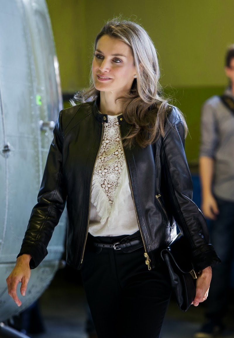 Queen Letizia of Spain wallpaper