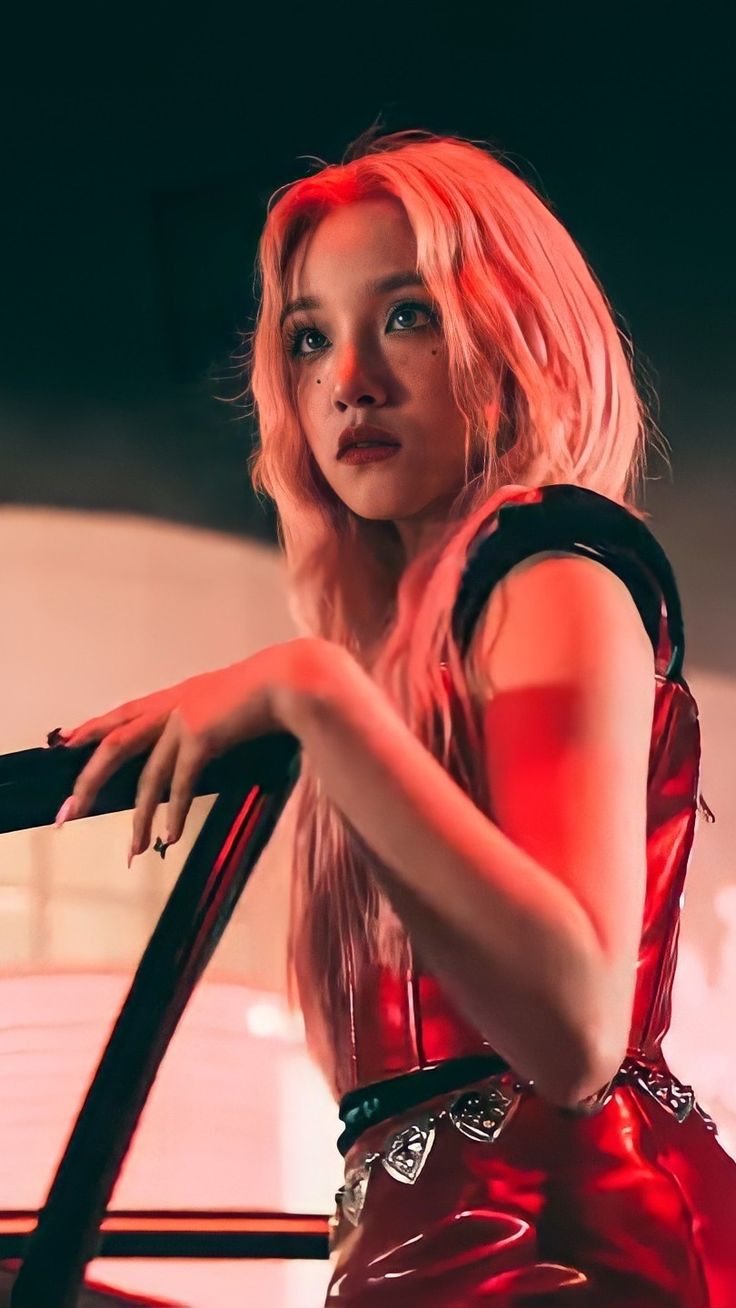 G)I DLE Wallpaper (Yuqi Ver