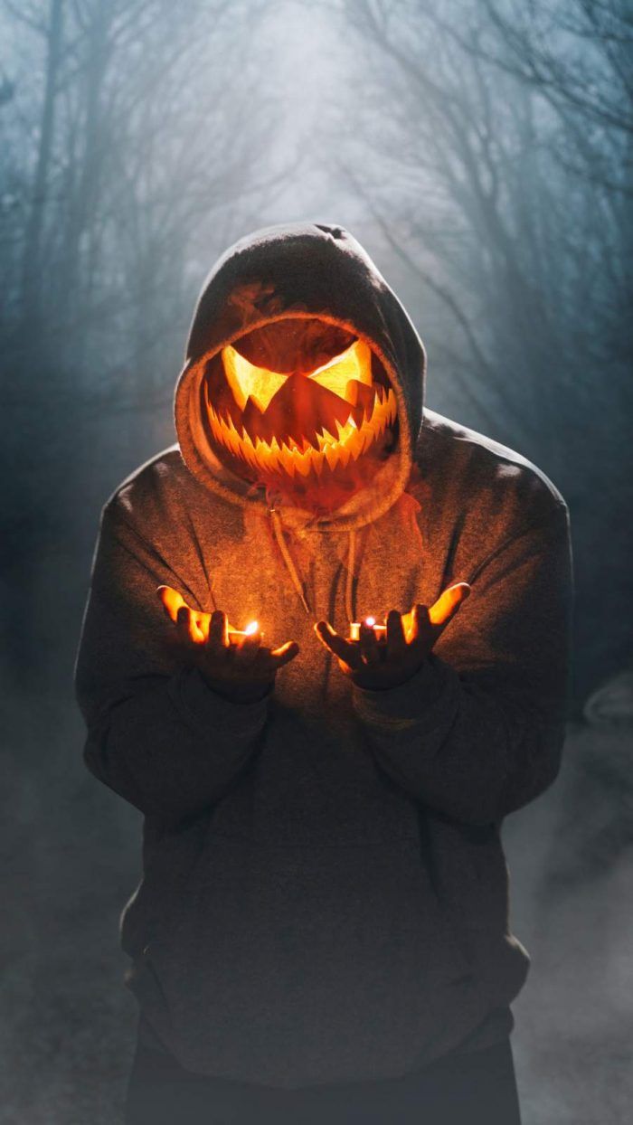 iPhone Wallpaper for iPhone XS, iPhone XR and iPhone X, iPhone Wallpaper. Scary wallpaper, Dark phone wallpaper, Halloween photography