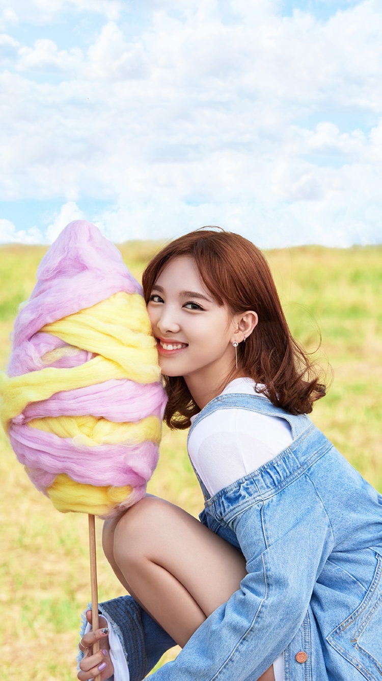 TWICE Nayeon iphone Wallpaper & LockScreen