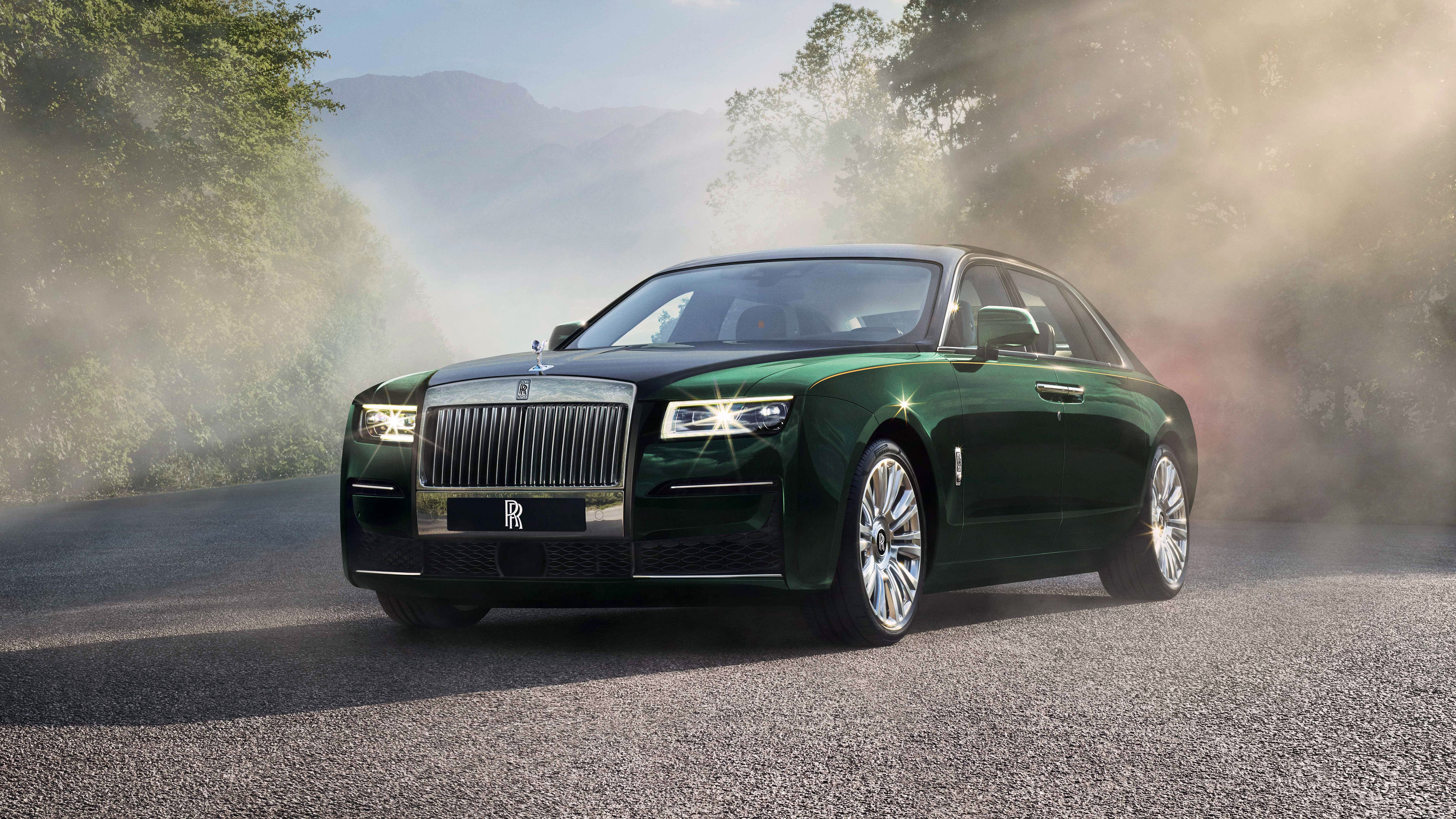 Green Rolls Royce Ghost EWB 2020 2 4K