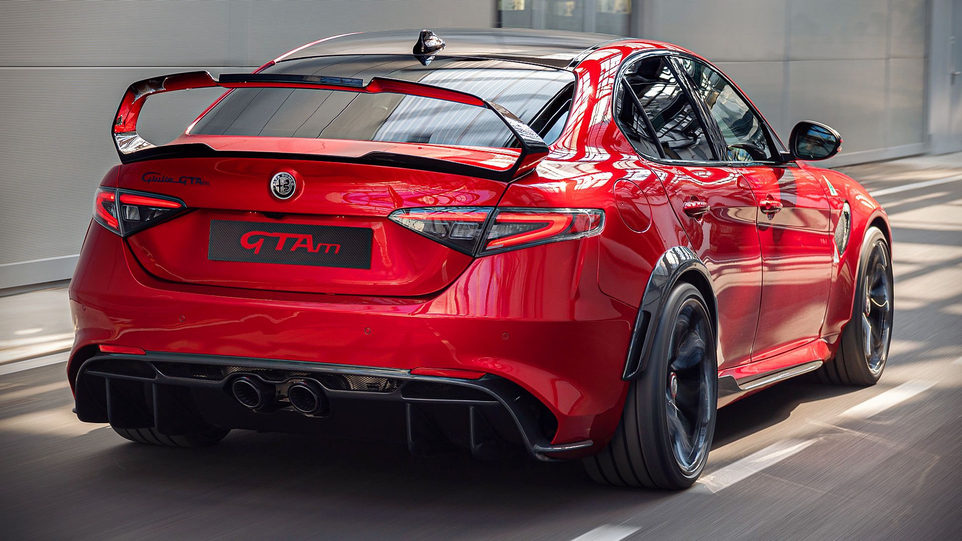 Alfa Romeo Giulia GTA 2021 Back Wallpaper