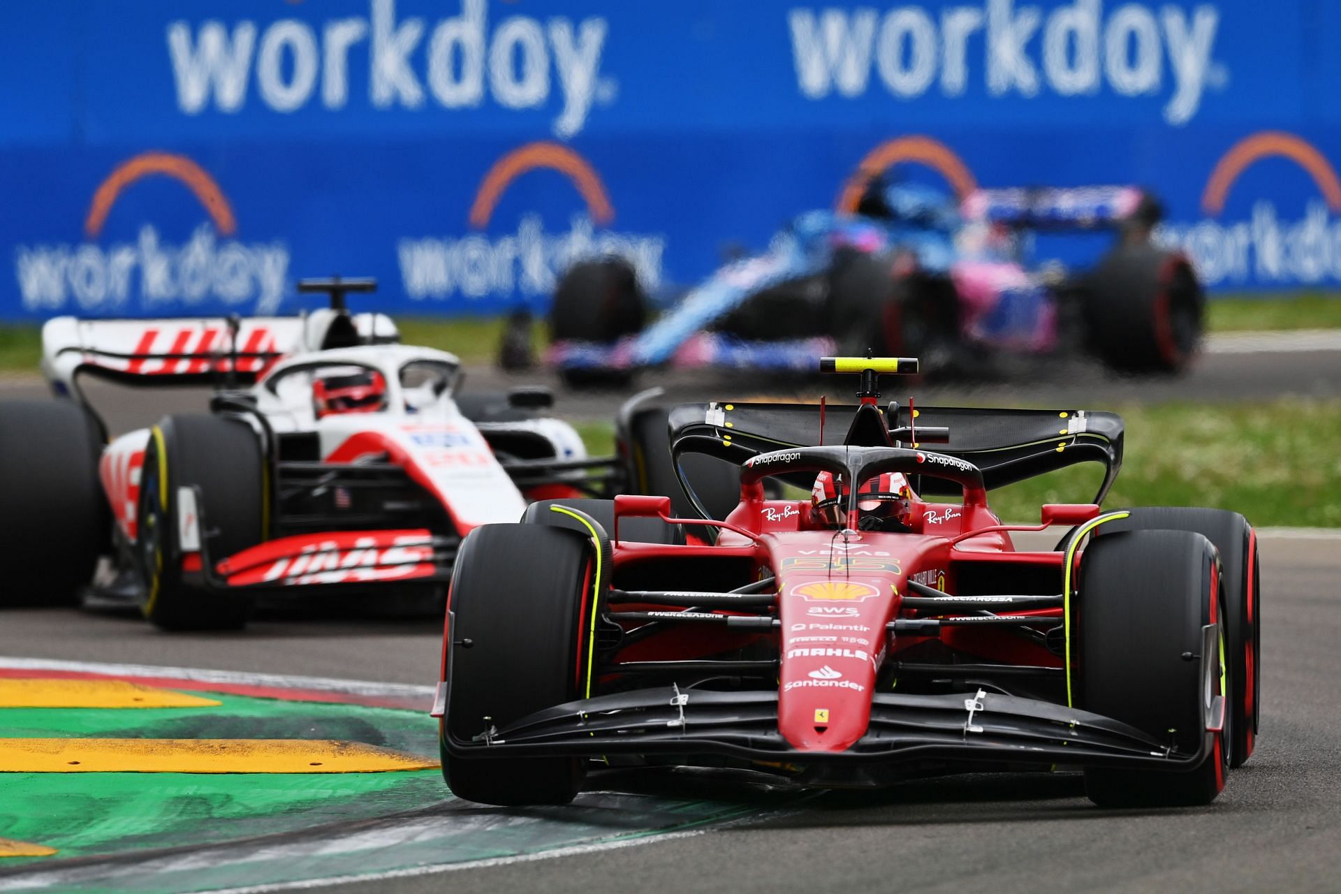 F1 News: Carlos Sainz ready to fight everyone after battle to clinch P4 in 2022 F1 Imola GP Sprint