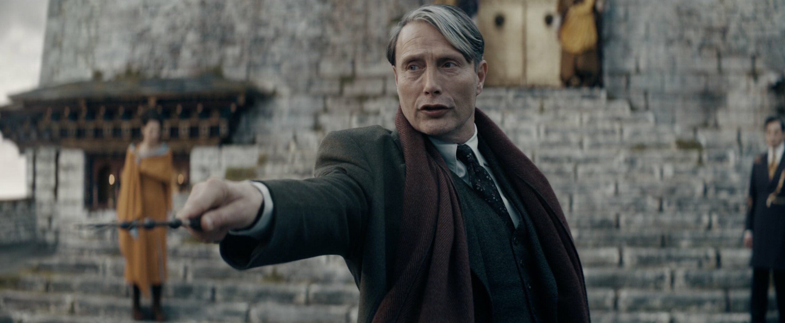 Fantastic Beasts: The Secrets of Dumbledore' Image Reveal Grindelwald