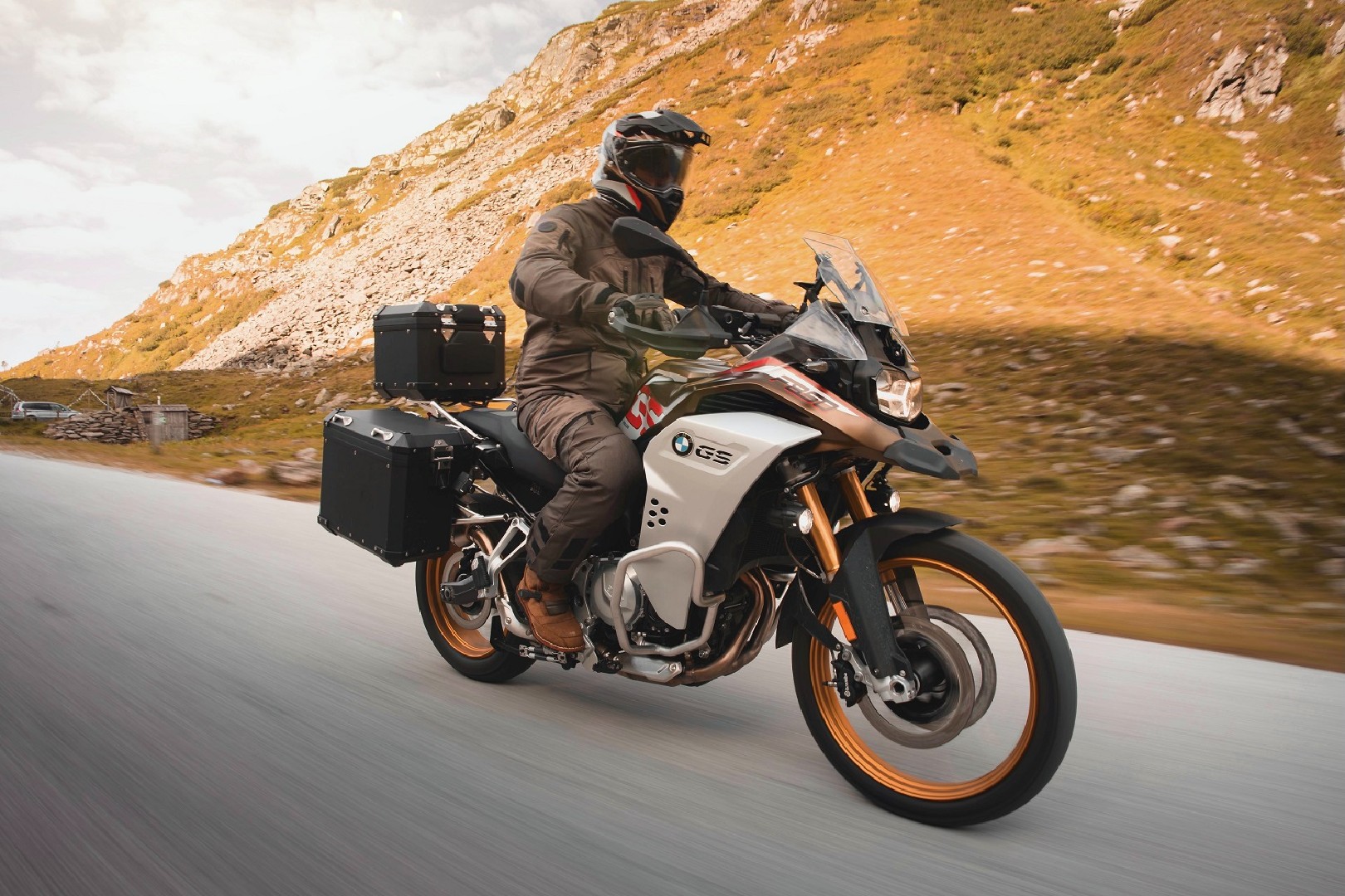 BMW F 850 GS and F 850 GS Adventure launched