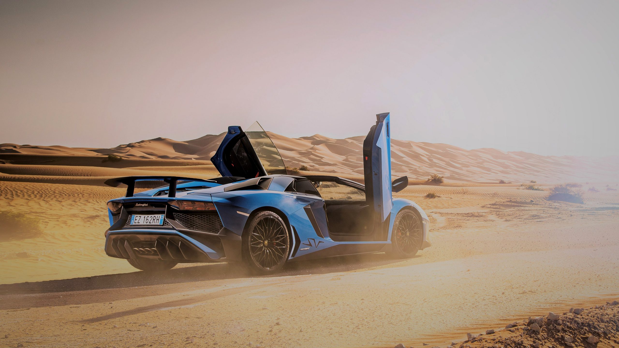 Lamborghini Aventador LP 750 4 Superveloce Roadster Wallpaper