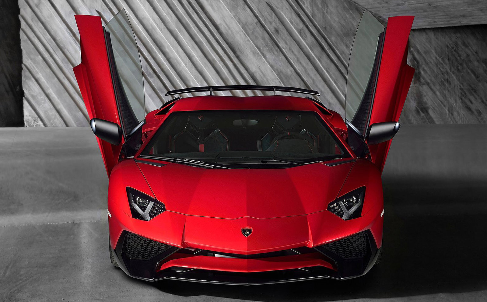 The Lamborghini Aventador SV is all kinds of hard core