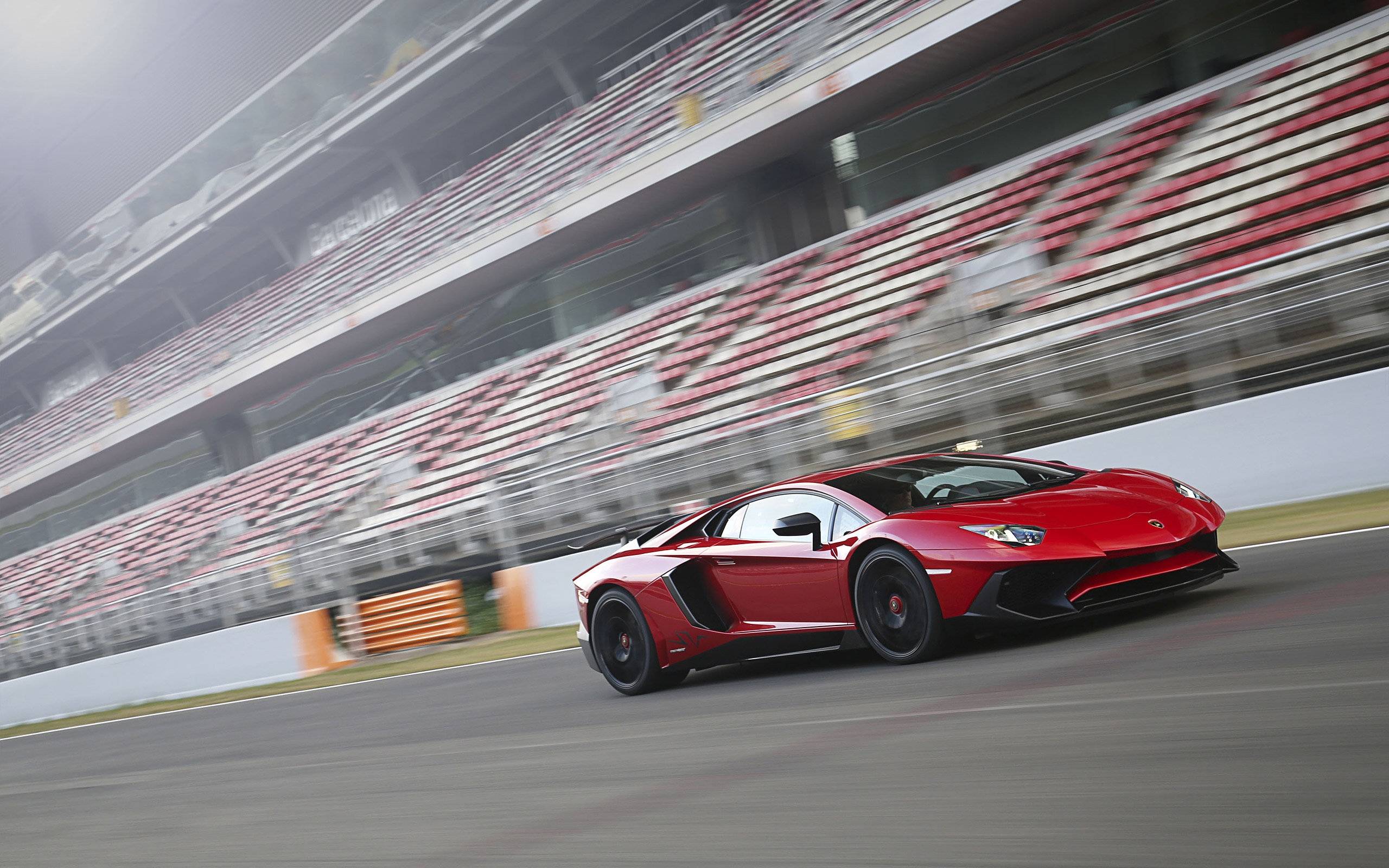 Lamborghini Aventador LP750 4 SV Wallpaper