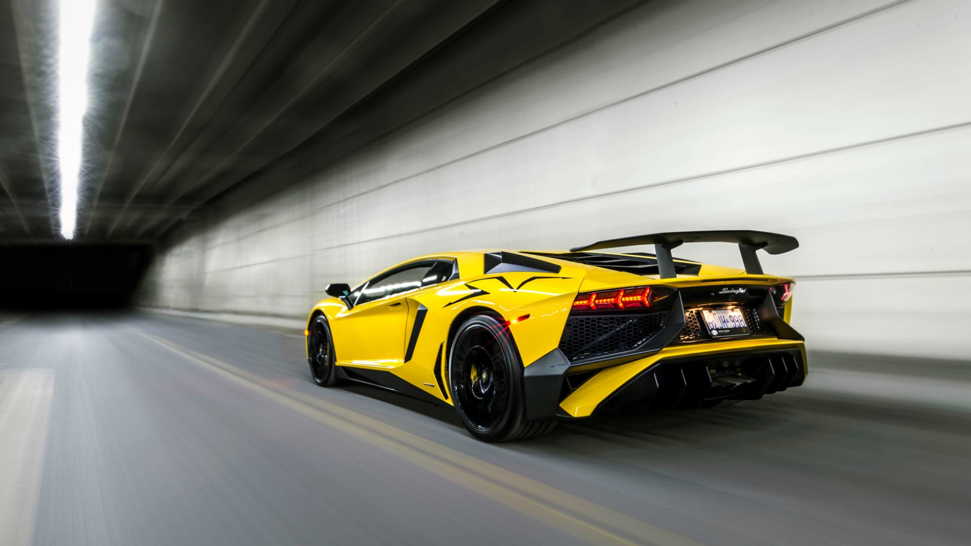 Lamborghini Aventador SV HD Wallpaper