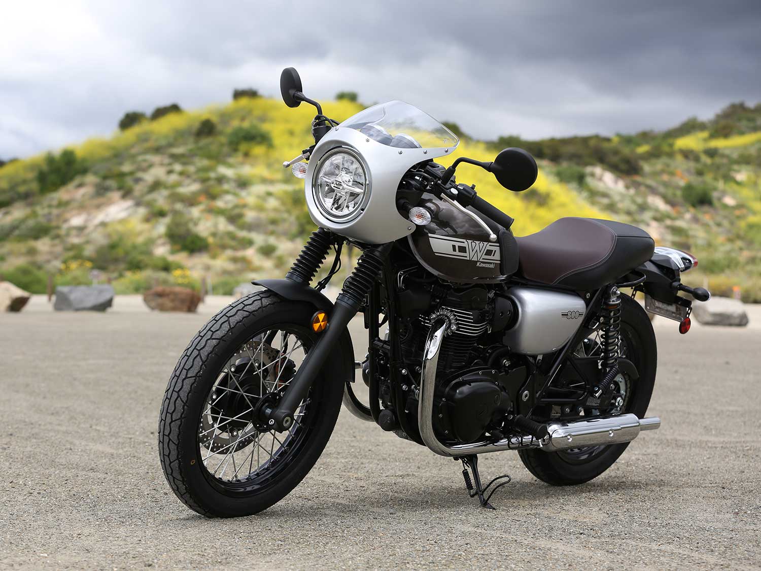 Kawasaki W800 Café First Ride