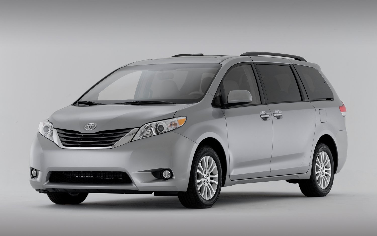 Toyota Sienna Photo, Informations, Articles