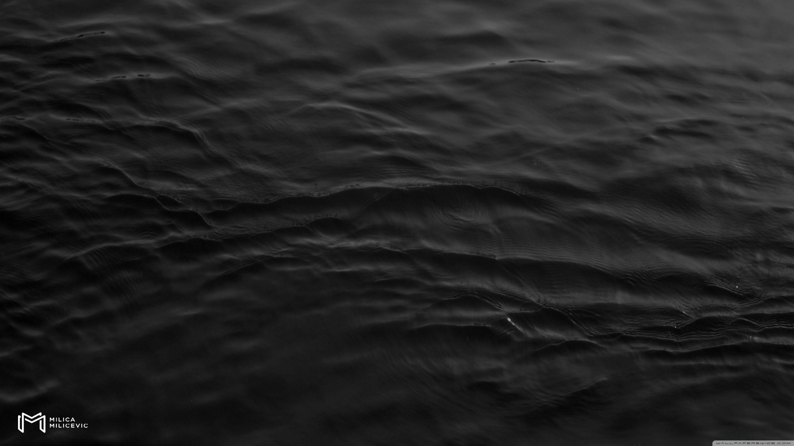 Black Wallpaper 4K