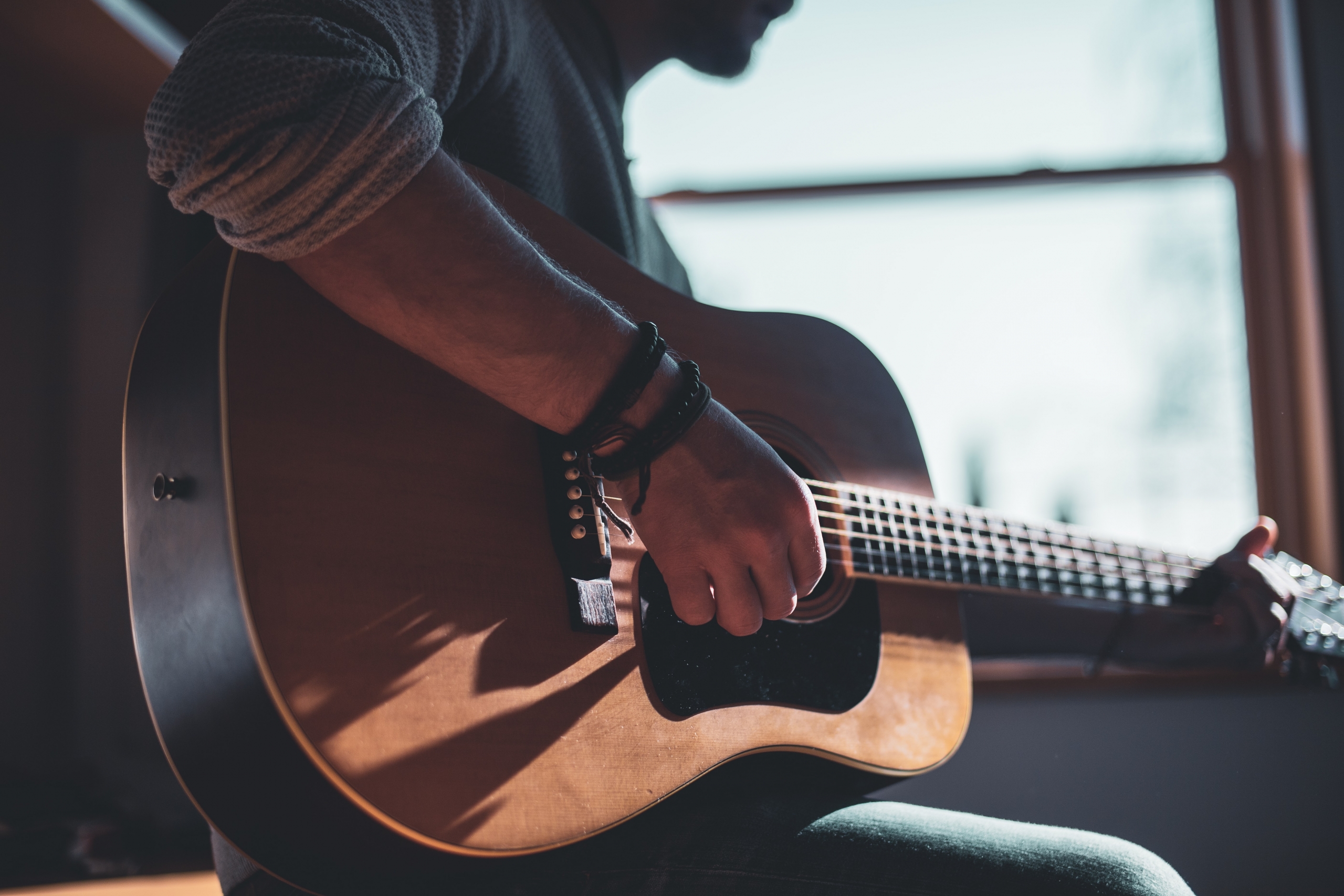 Best Inspiring Quotes from Famous Guitarists