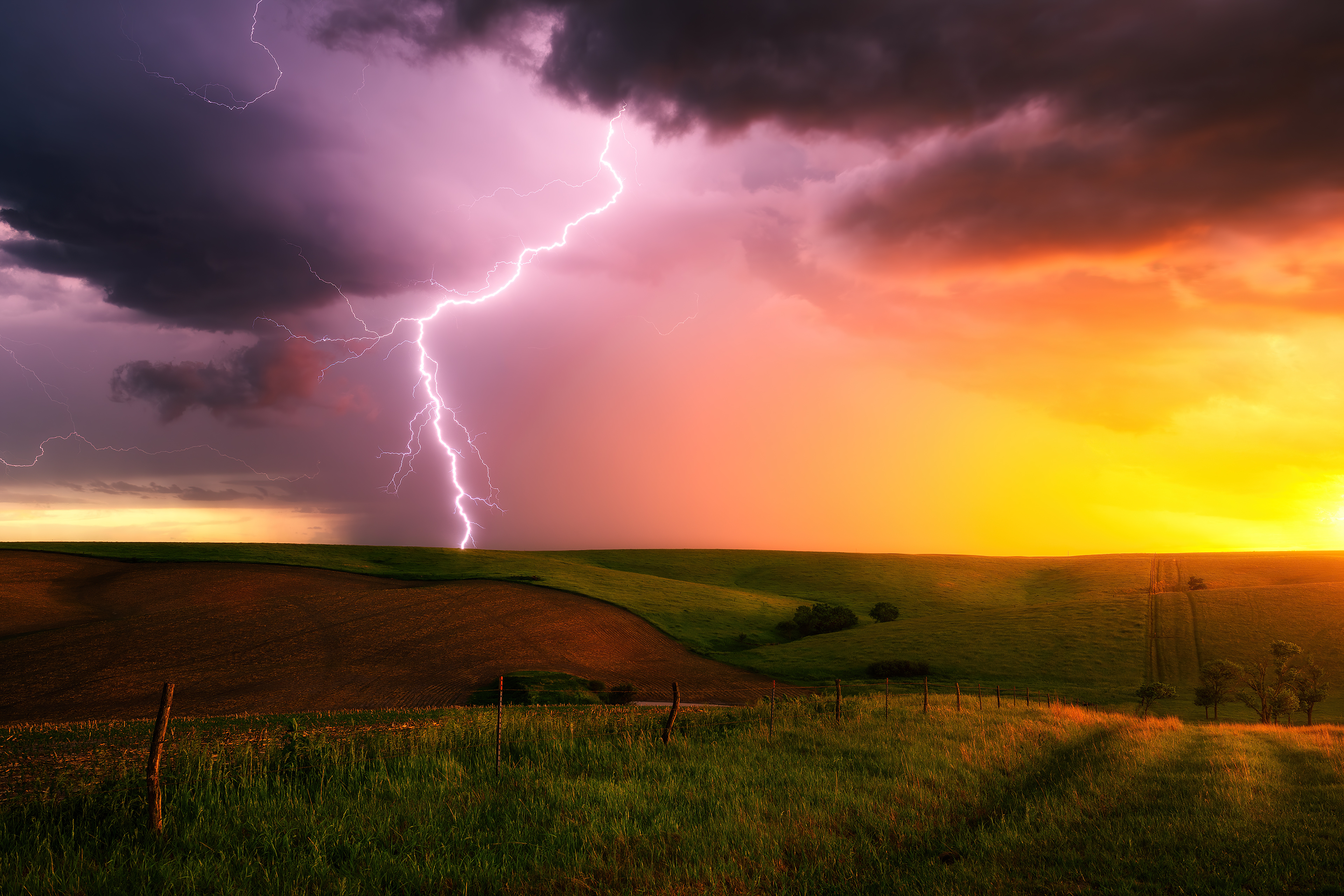 Thunderstorm Lightning Bolt Striking Down At Sunset In Nebraska 4k, HD Nature, 4k Wallpaper, Image, Background, Photo and Picture