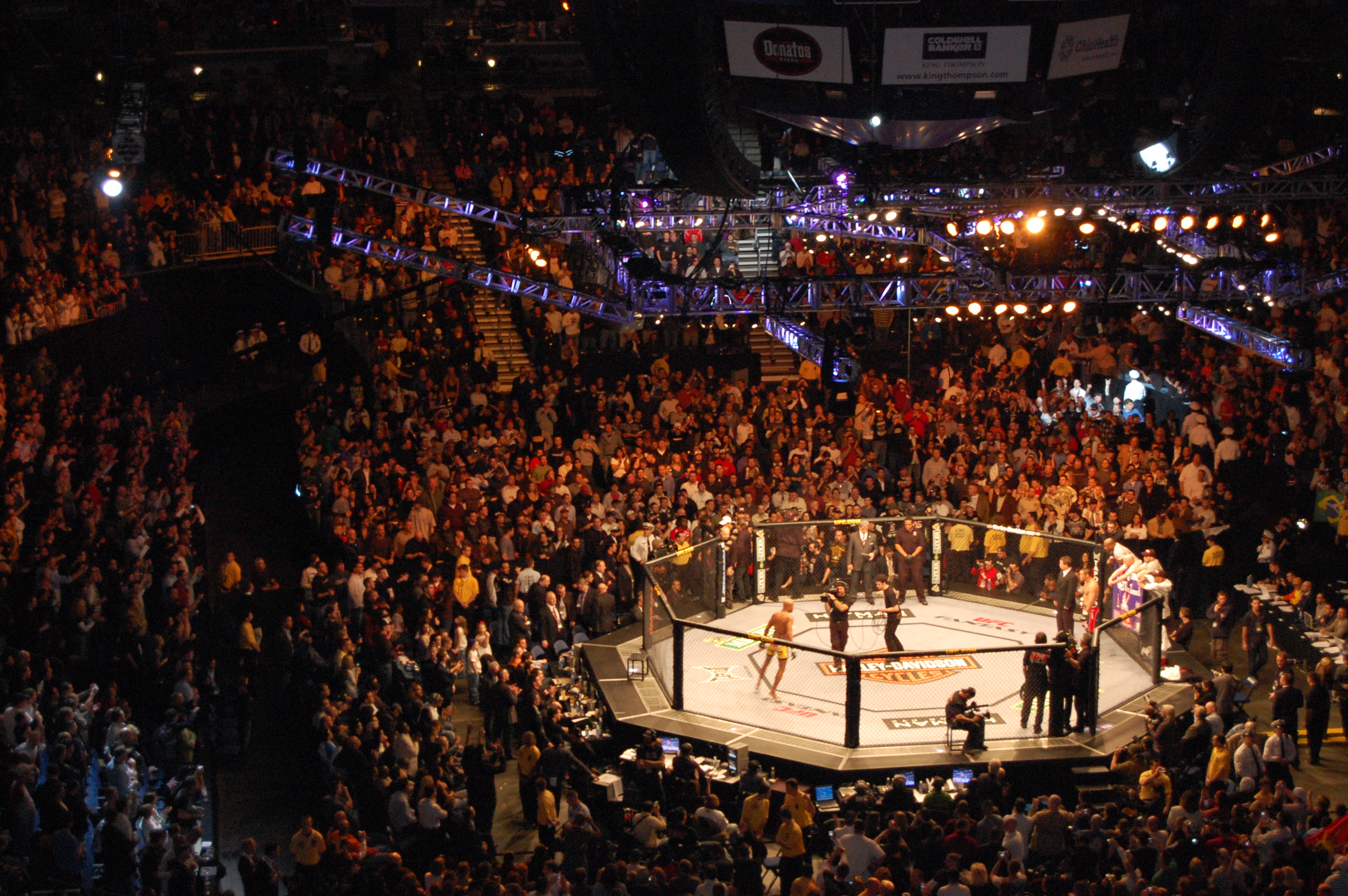 Ufc Octagon Wallpapers Wallpaper Cave 